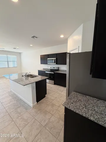 $1,999 | 35284 North Breezy Lane, San Tan Valley, AZ 85140