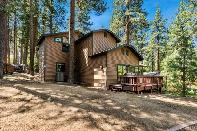 $1,399,000 | 3582 Mackedie Way, South Lake Tahoe, CA 96150