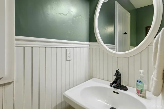 $1,399,000 | 3582 Mackedie Way, South Lake Tahoe, CA 96150