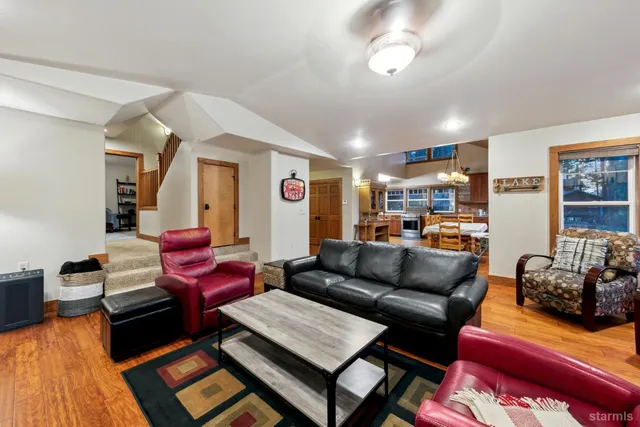 $1,399,000 | 3582 Mackedie Way, South Lake Tahoe, CA 96150