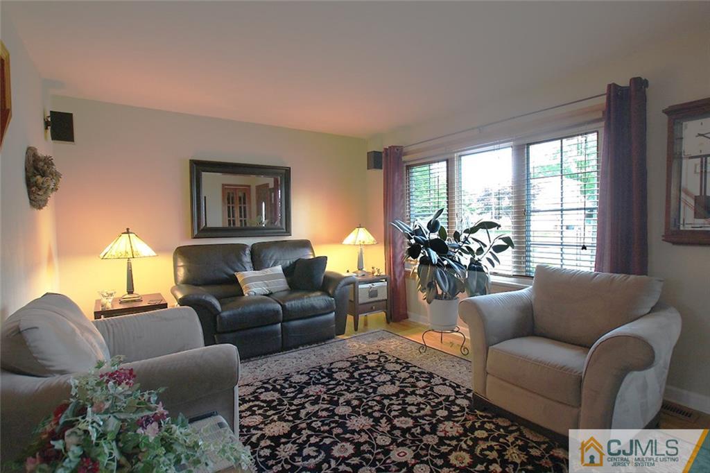 26 Stockton Road New Brunswick, NJ 08901 - Photo 3 of 23 Gallery Image 3