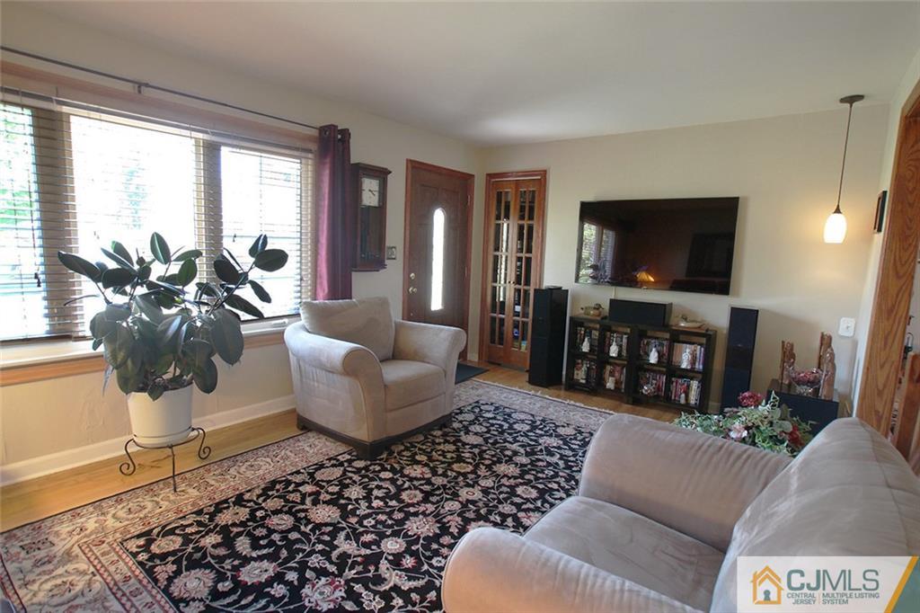 26 Stockton Road New Brunswick, NJ 08901 - Photo 4 of 23 Gallery Image 4
