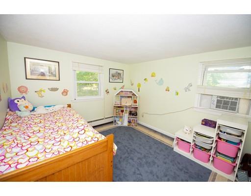 190 Parish Road Needham, MA 02494 - Photo 15 of 18