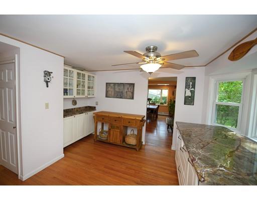 190 Parish Road Needham, MA 02494 - Photo 4 of 18