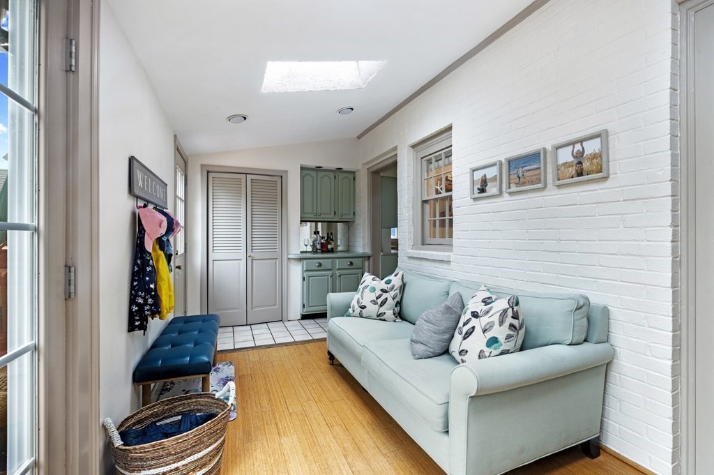 11 Leggs Hill Road Marblehead, MA 01945 - Photo 13 of 37 Gallery Image 13