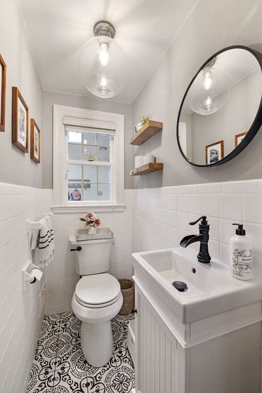 11 Leggs Hill Road Marblehead, MA 01945 - Photo 22 of 37 Gallery Image 22