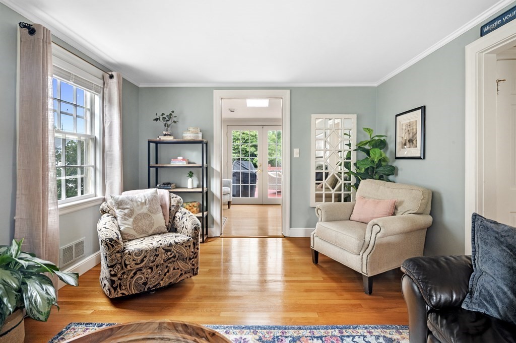 11 Leggs Hill Road Marblehead, MA 01945 - Photo 9 of 37 Gallery Image 9