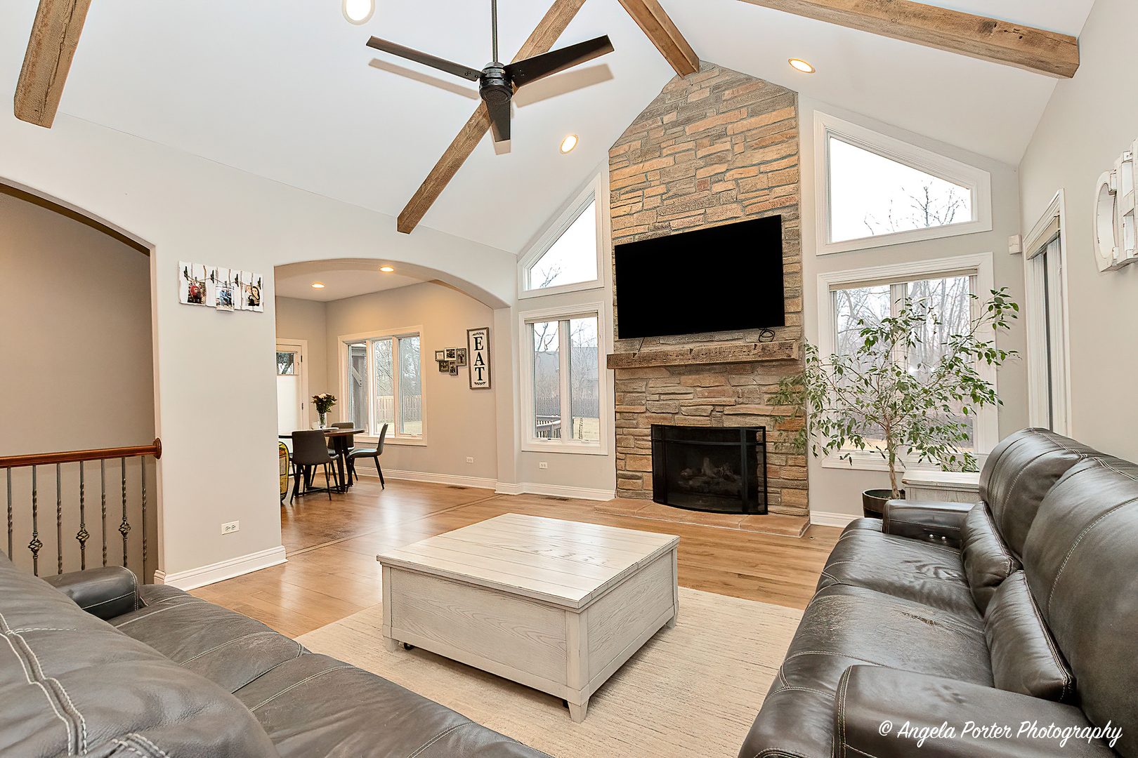 7215 Edgewood Court Spring Grove, IL 60081 - Photo 4 of 39 Gallery Image 4