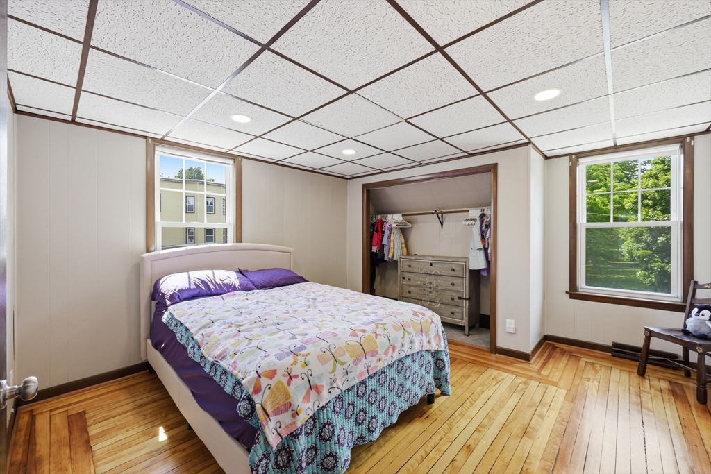 585 Armory Street Springfield, MA 01104 - Photo 24 of 40