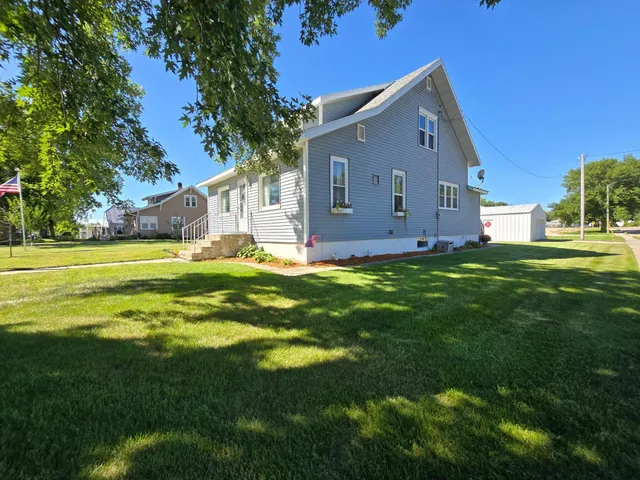 $154,900 | 400 Fairview Street, Barrett, MN 56311