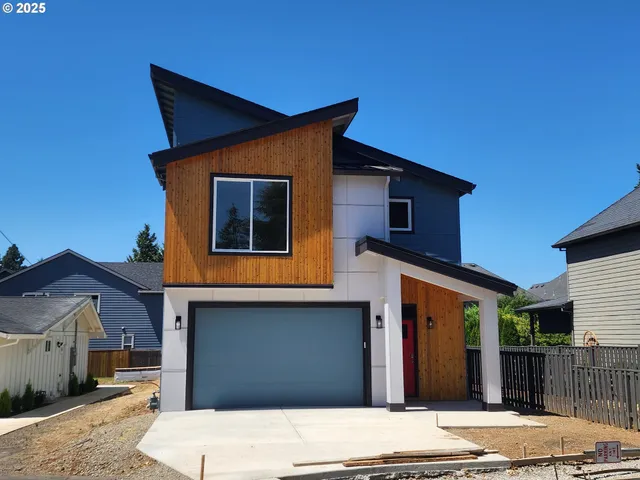a house view with a backyard space