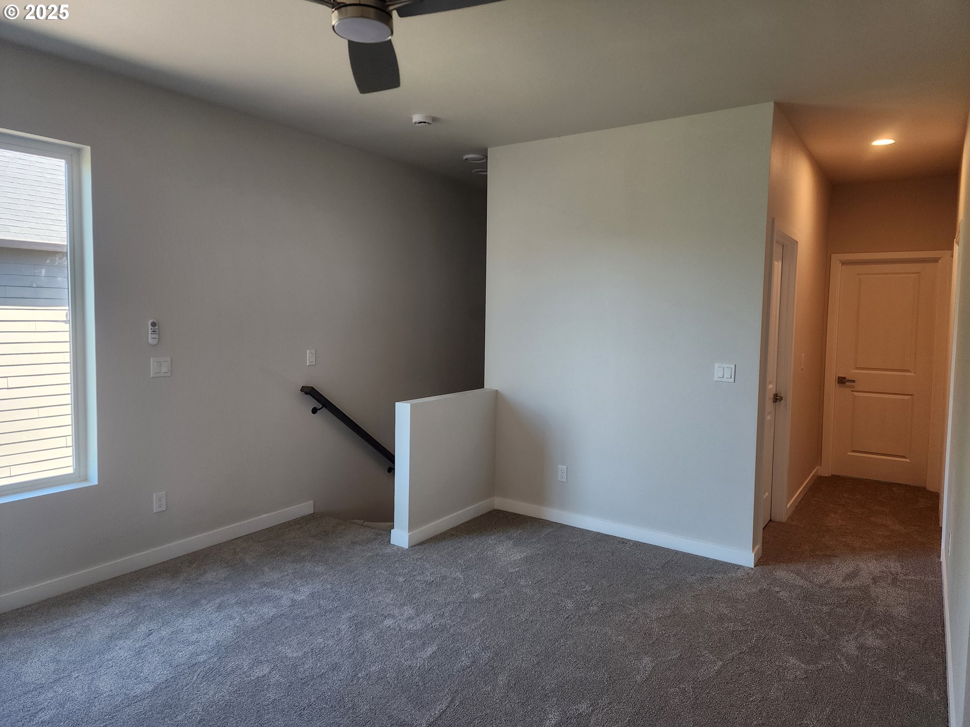 28683 Southwest Canyon Creek Road Wilsonville, OR 97070 - Photo 11 of 29 an empty room with windows