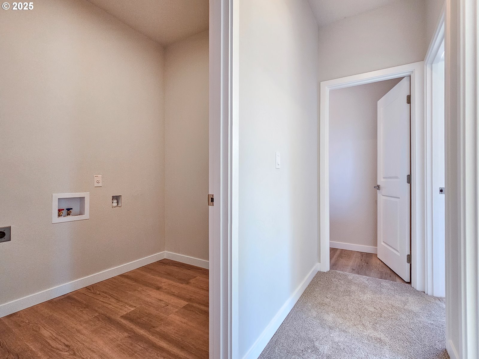 28683 Southwest Canyon Creek Road Wilsonville, OR 97070 - Photo 17 of 29 a view of room