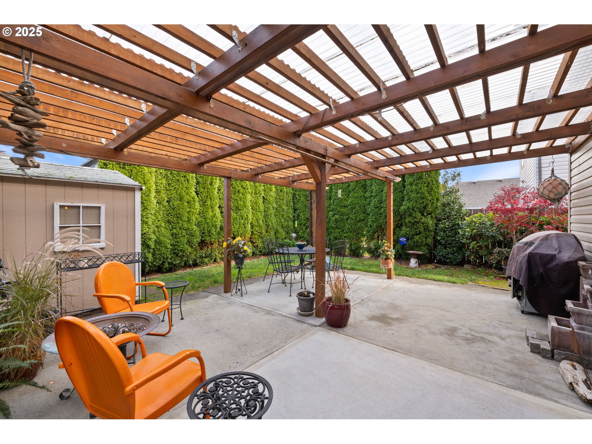 1021 Southwest 24th Street Troutdale, OR 97060 - Photo 26 of 34 a outdoor space with furniture