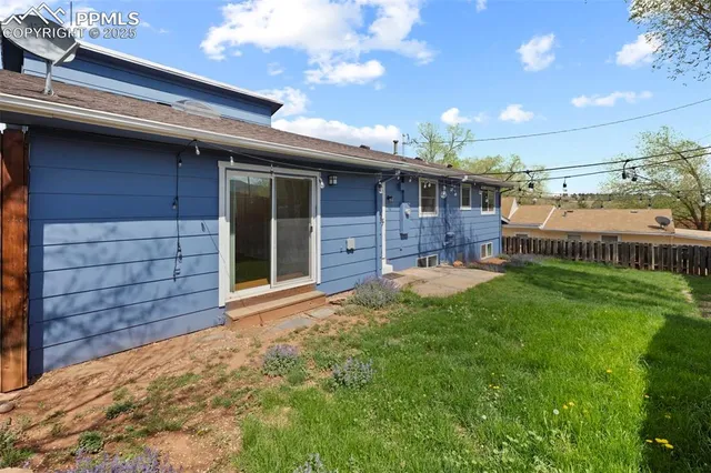 $494,900 | 3359 West Bijou Street, Colorado Springs, CO 80904