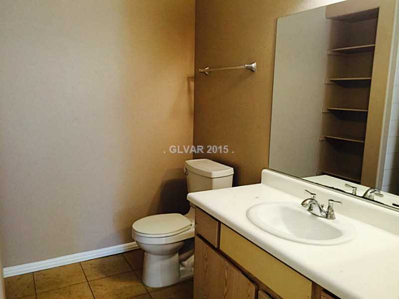 7885 West Flamingo Road, Unit 1024 Las Vegas, NV 89147 - Photo 13 of 30 Master Bath/Spa.