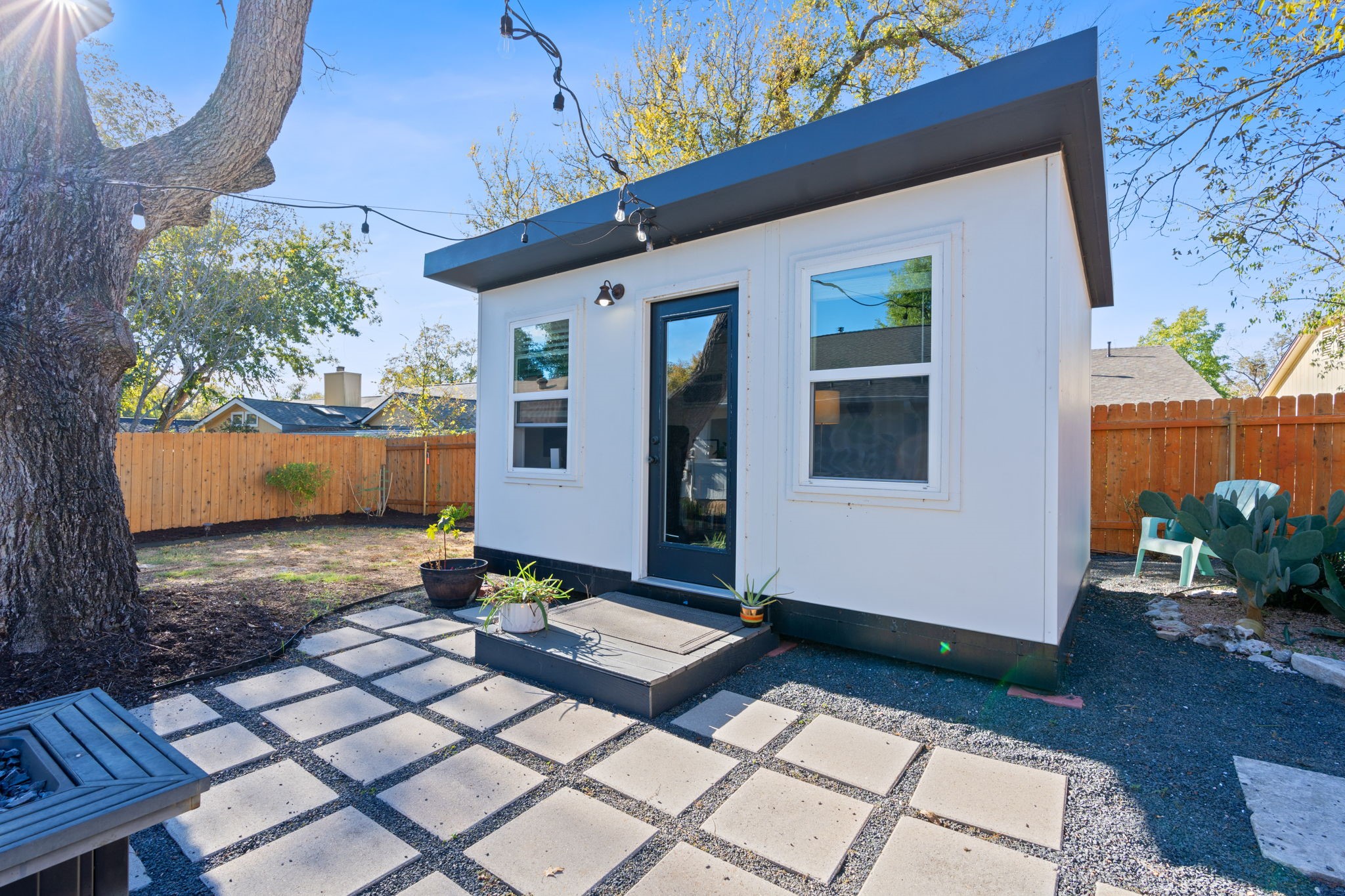 4916 Transit Circle Austin, TX 78727 - Photo 4 of 20