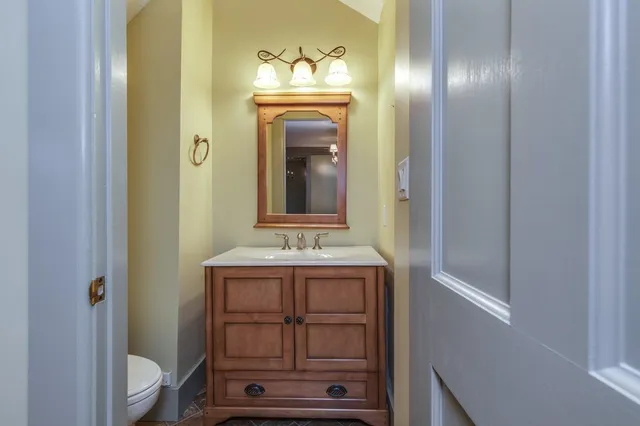 $545,000 | 255 River Road, Manchester, NH 03104