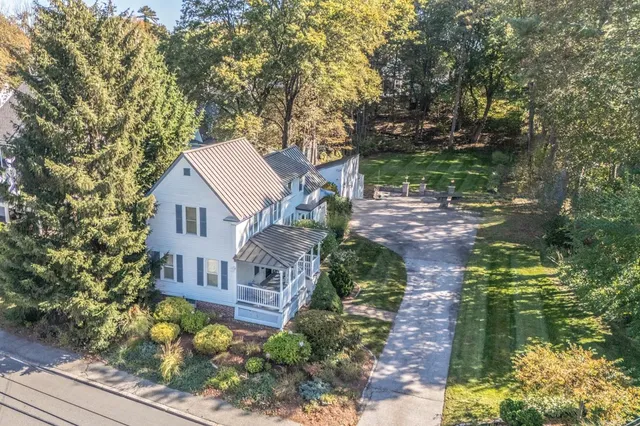 $545,000 | 255 River Road, Manchester, NH 03104