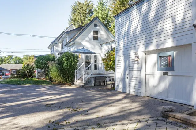 $545,000 | 255 River Road, Manchester, NH 03104