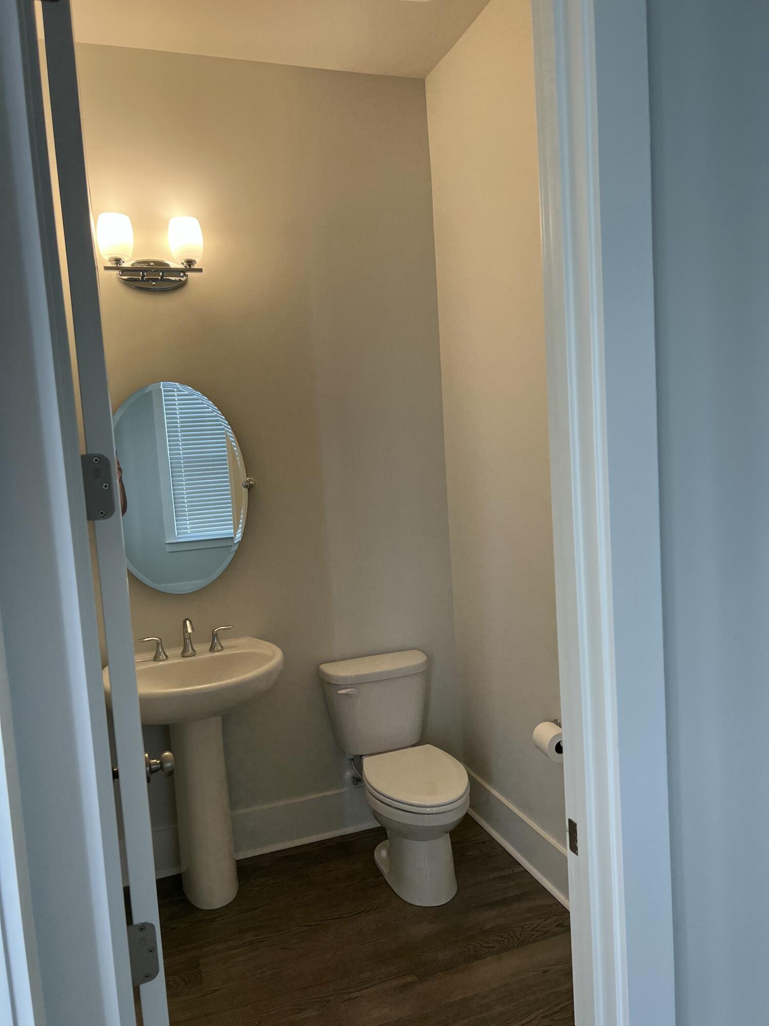 2668 Fountainhead Way Mount Pleasant, SC 29466 - Photo 17 of 19 shared bathroom