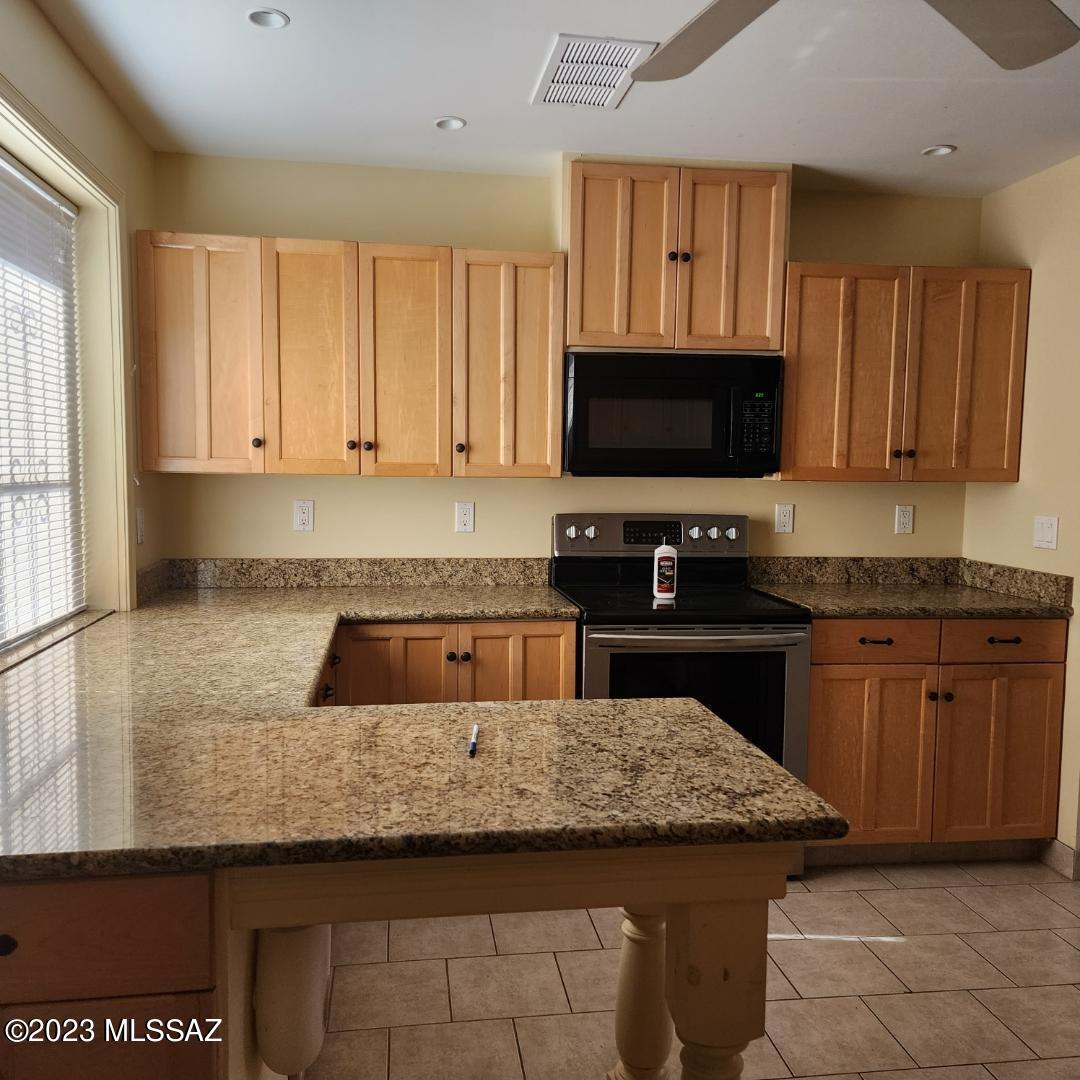 1208 Circulo Aguilar Rio Rico, AZ 85648 - Photo 5 of 15