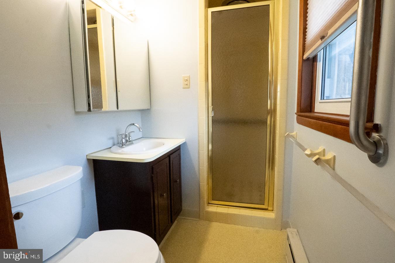 1514 Bahr Road Pottstown, PA 19464 - Photo 16 of 35 Primary Bathroom