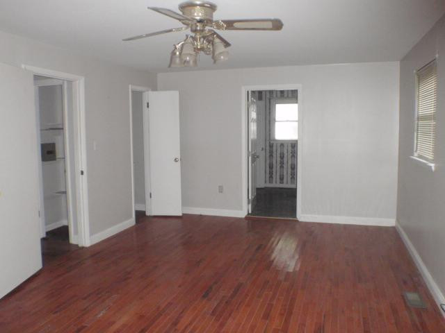 70 Ray Overbey Road London, KY 40744 - Photo 4 of 8 Master bedroom