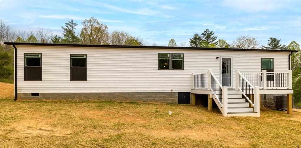 1174 Buck Woods Road Woodlawn, VA 24381 - Photo 26 of 34 Gallery Image 26