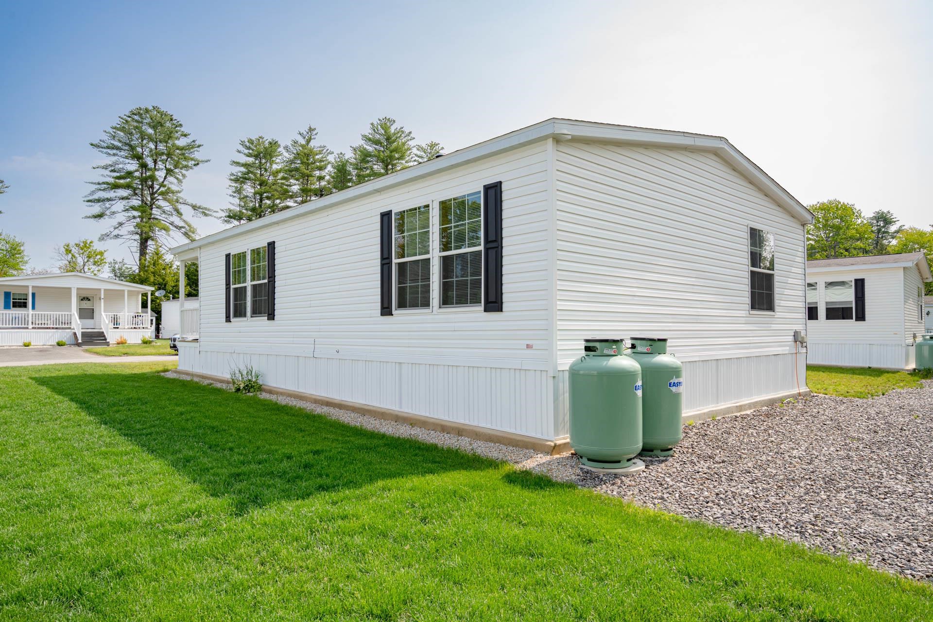 11 Atlas Place Derry, NH 03038 - Photo 25 of 27