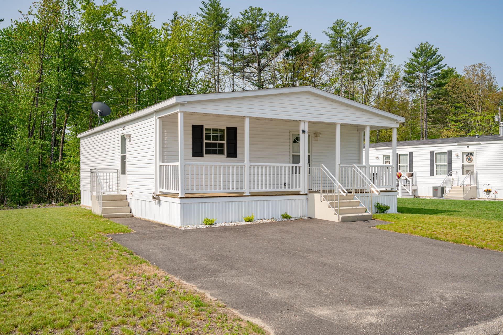 11 Atlas Place Derry, NH 03038 - Photo 3 of 27