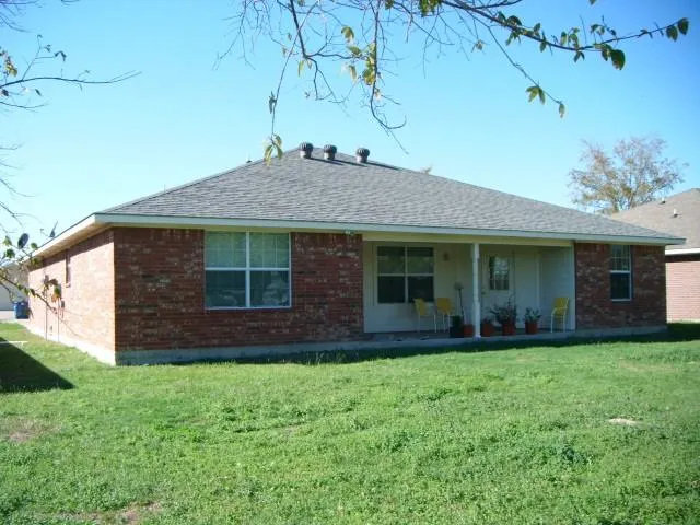$1,700 | 330 Windjammer Road, Gun Barrel City, TX 75156