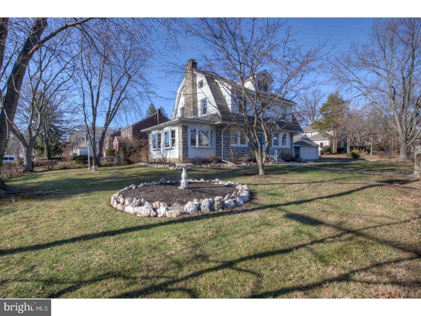 320 Derwyn Road Drexel Hill, PA 19026 - Photo 2 of 24 Side Yard