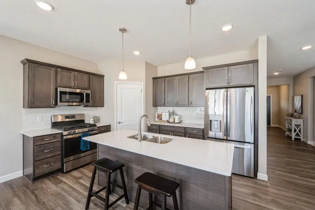 $374,900 | 7872 Willowbrook Court, Greenfield, MN 55373