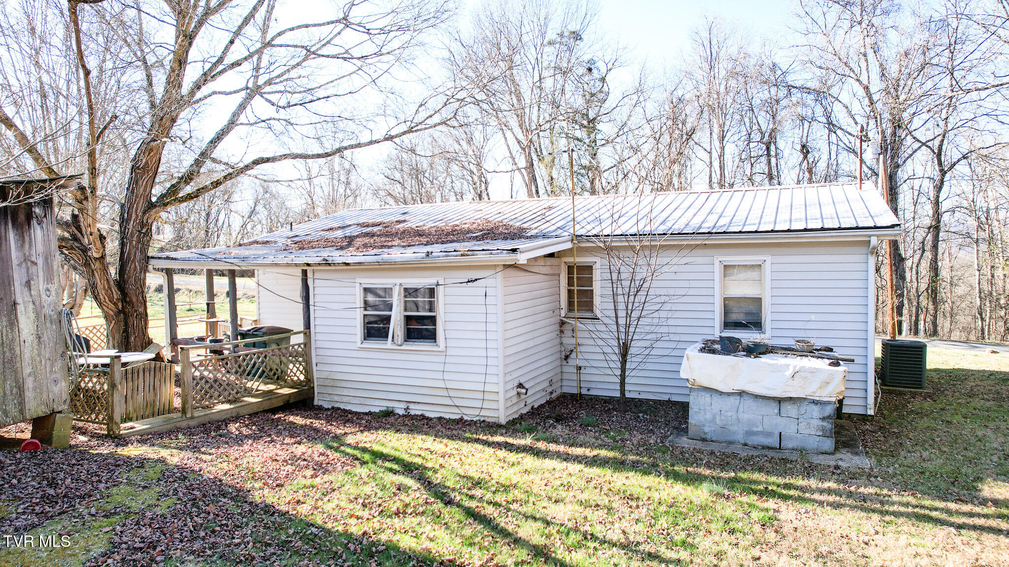 820 Doak Hensley Road Afton, TN 37616 - Photo 25 of 44 DJI_0034