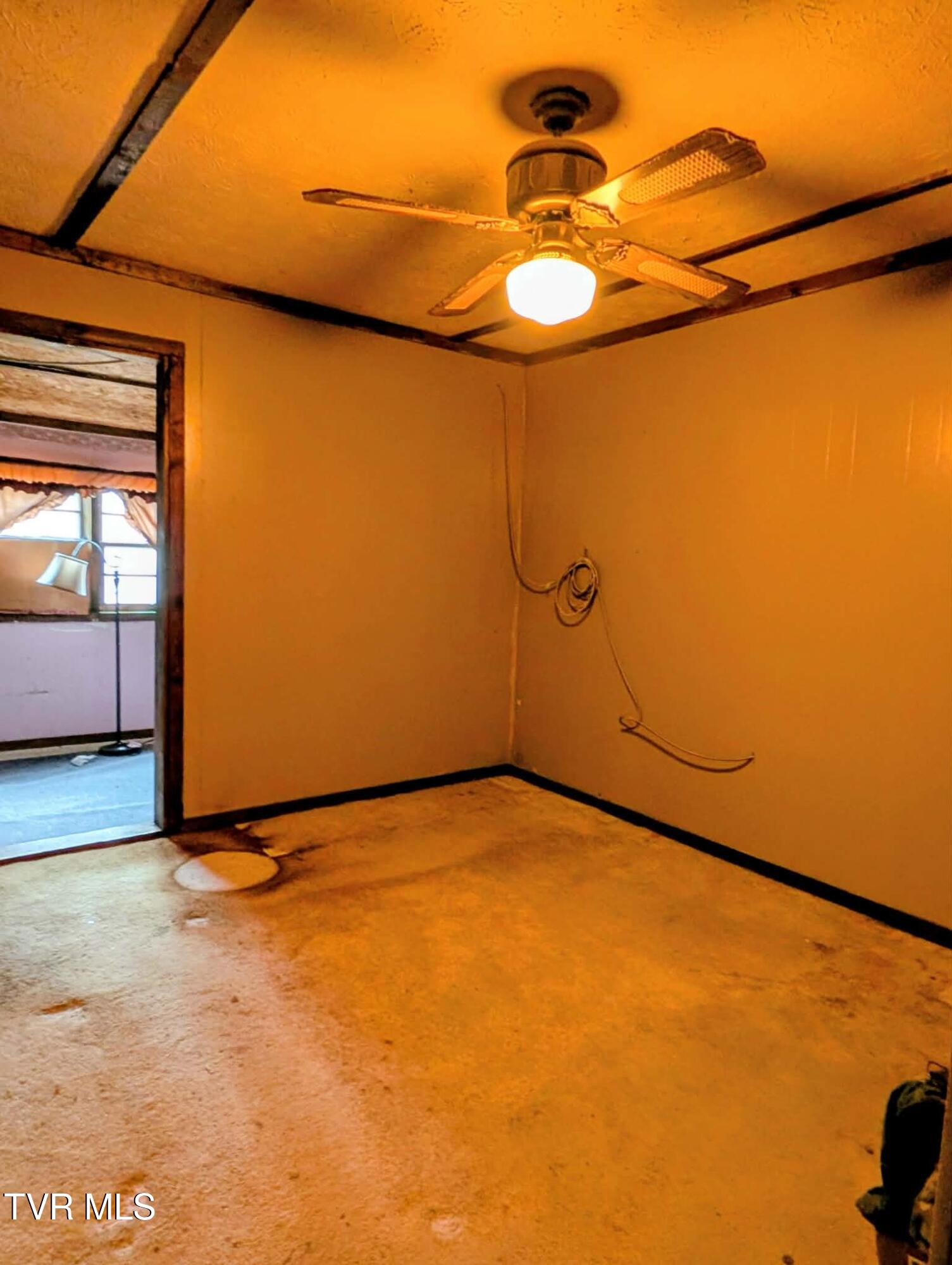 820 Doak Hensley Road Afton, TN 37616 - Photo 41 of 44 56f96f7d-17a3-48e1-abff-2d96e6c3c364