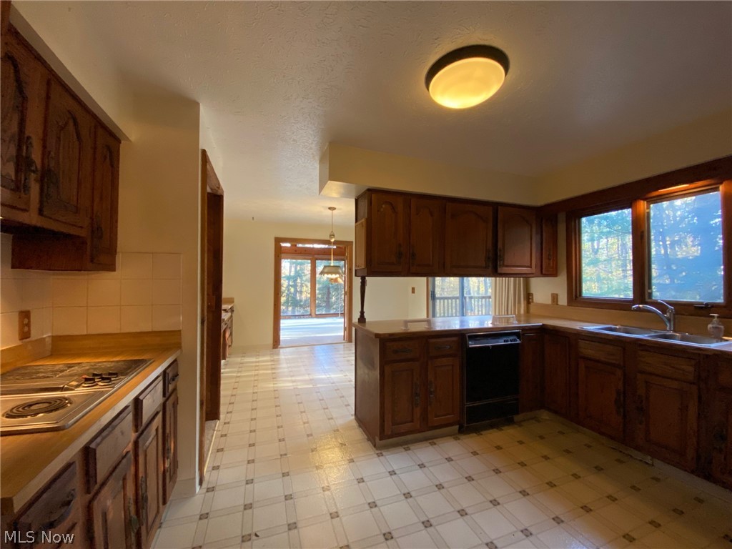 10431 Mulberry Road Chardon, OH 44024 - Photo 11 of 34 Gallery Image 11