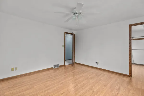 $450,000 | 634 East Walnut Place, Sturgeon Bay, WI 54235