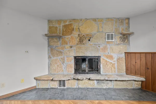 $450,000 | 634 East Walnut Place, Sturgeon Bay, WI 54235