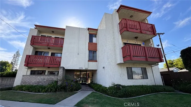 $439,000 | 4591 Orange Avenue, Unit 103, Long Beach, CA 90807