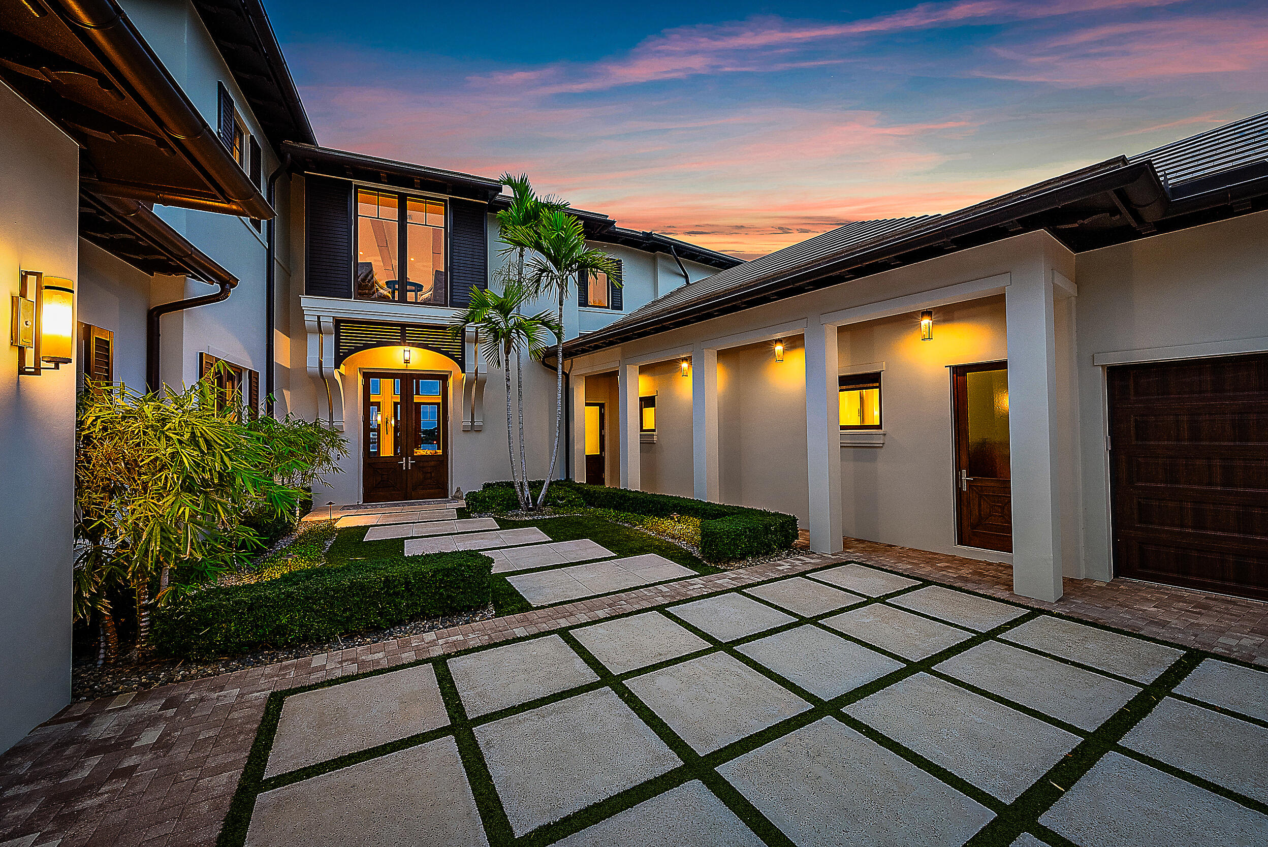 109 Regatta Drive Jupiter, FL 33477 - Photo 7 of 43 Twilight