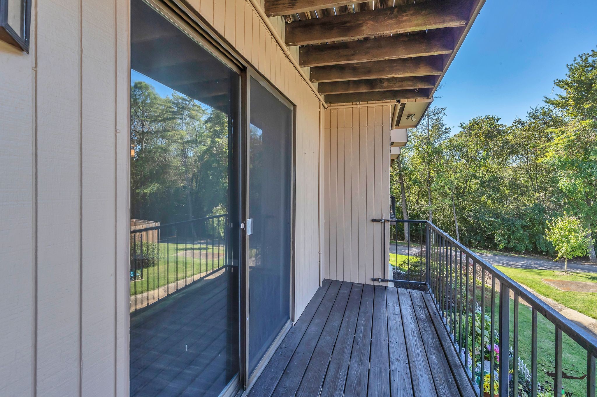 420 Walton Lane, Unit I41 Madison, TN 37115 - Photo 19 of 20 a view of balcony