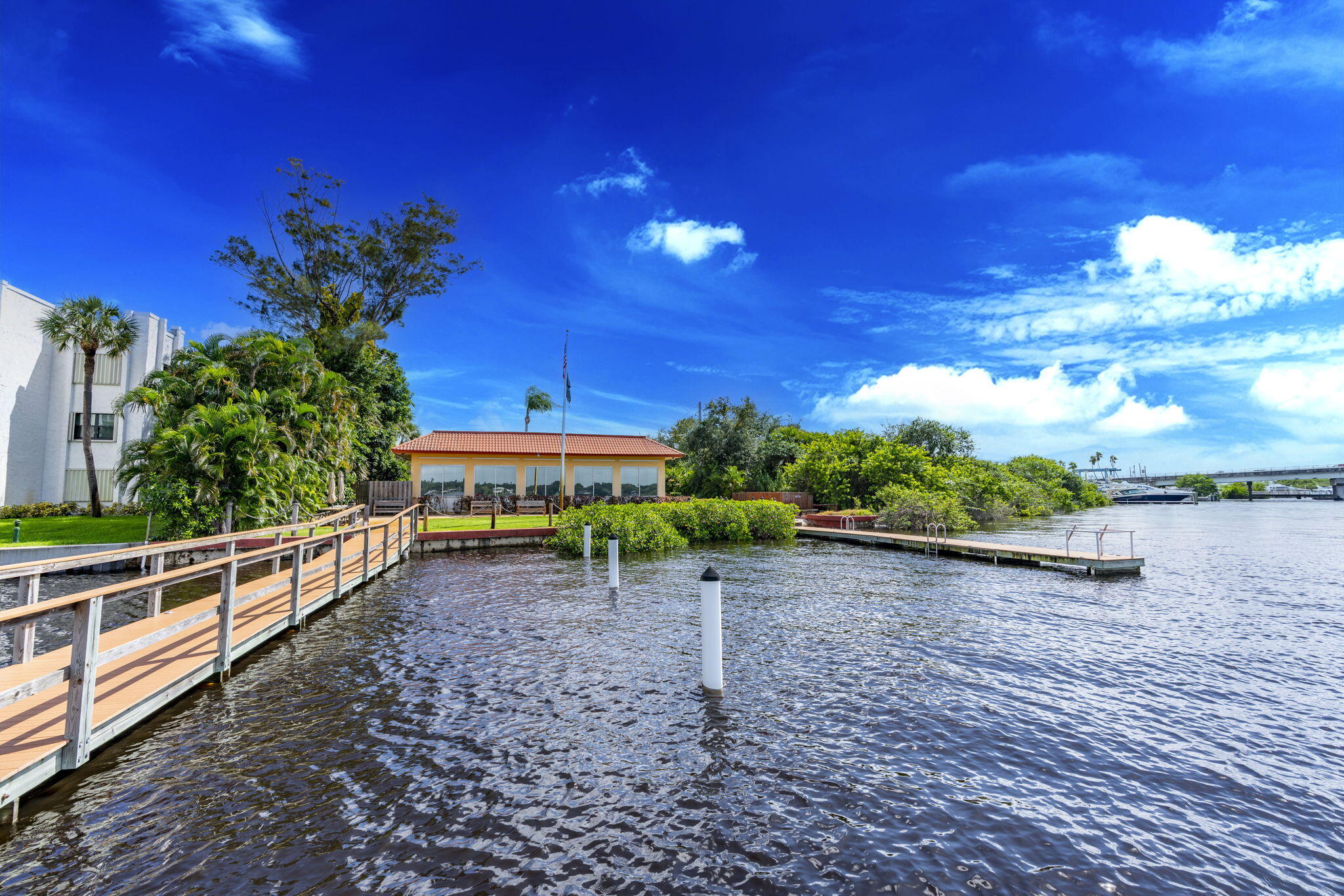 1993 Southwest Palm City Road, Unit F Stuart, FL 34994 - Photo 37 of 44 117-web-or-mls-iPixx_11_ (41)