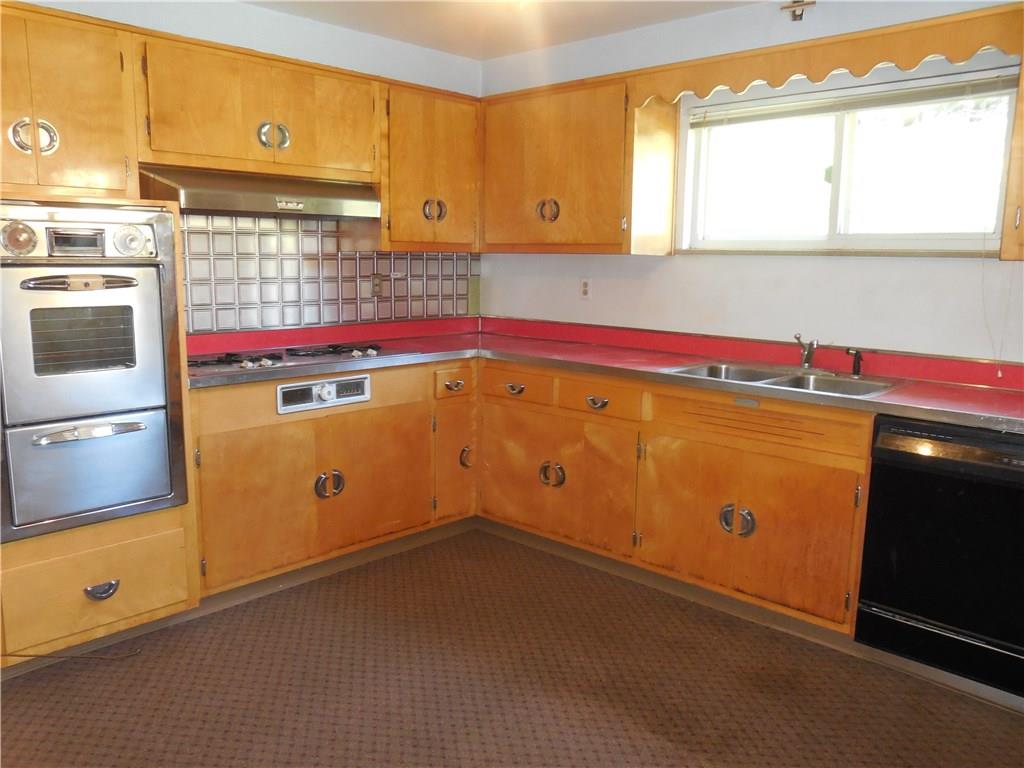 116 Wray Large Road Jefferson Hills, PA 15025 - Photo 3 of 22 Gallery Image 3