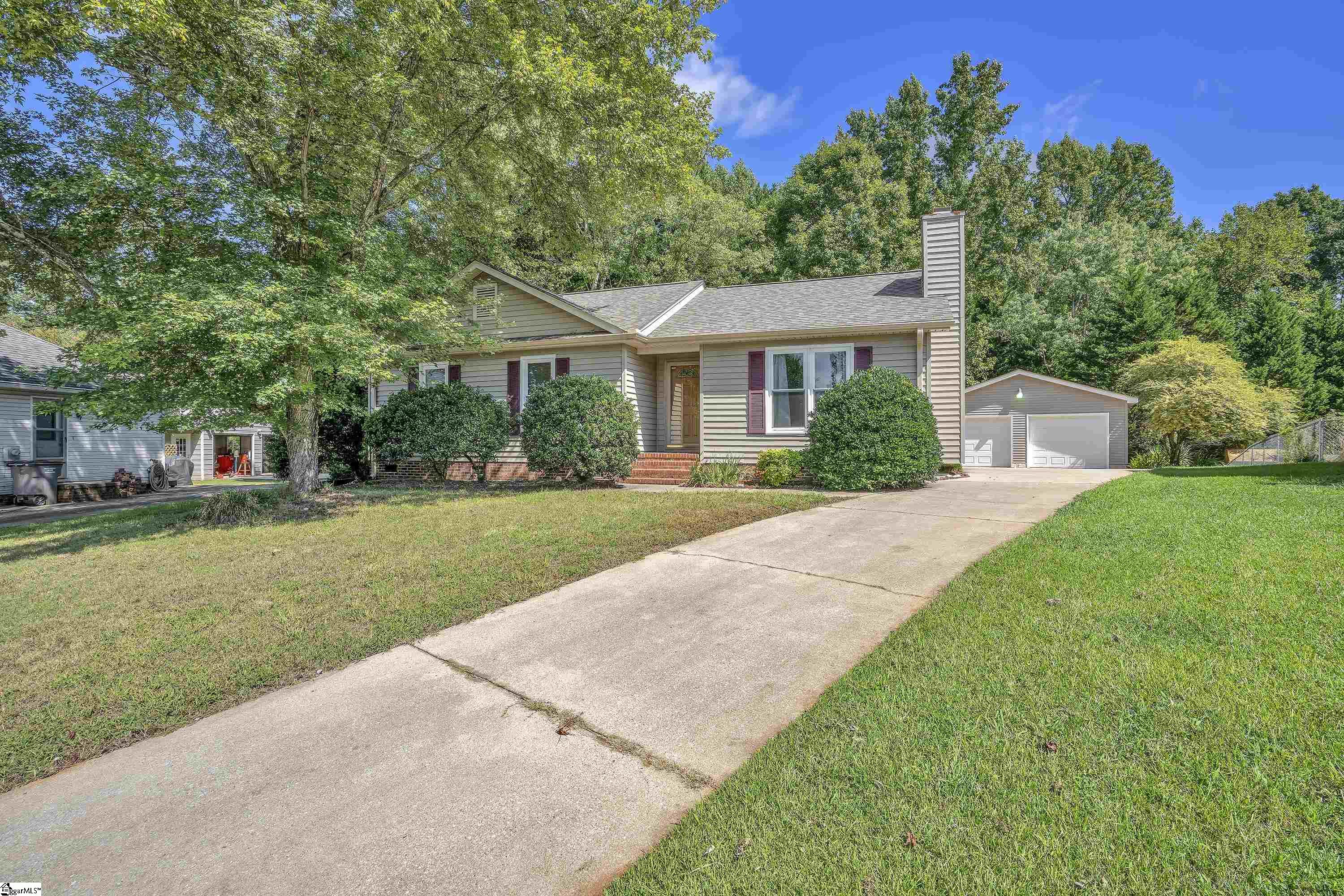 111 Saluda Ridge Greenville, SC 29611 - Photo 2 of 20 Gallery Image 2