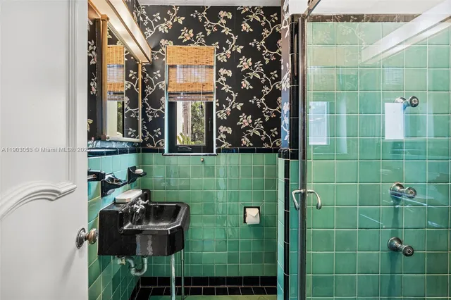 $2,161,600 | 658 Northeast 73rd Street, Miami, FL 33138