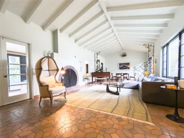 $2,161,600 | 658 Northeast 73rd Street, Miami, FL 33138