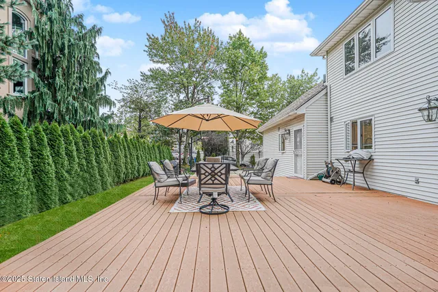 $1,699,900 | 311 Bertram Avenue | Huguenot