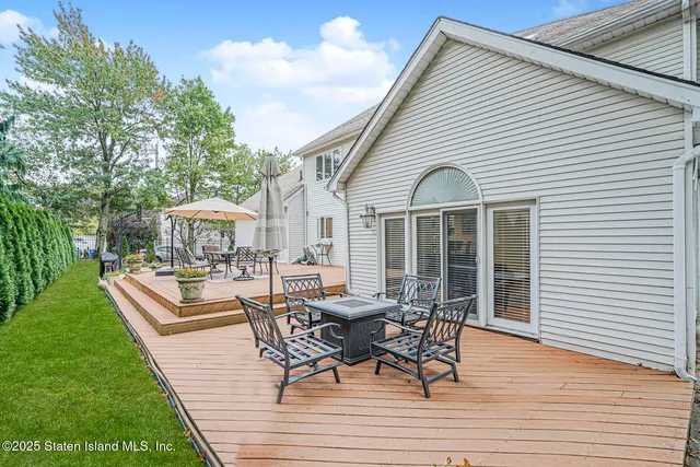 $1,699,900 | 311 Bertram Avenue | Huguenot