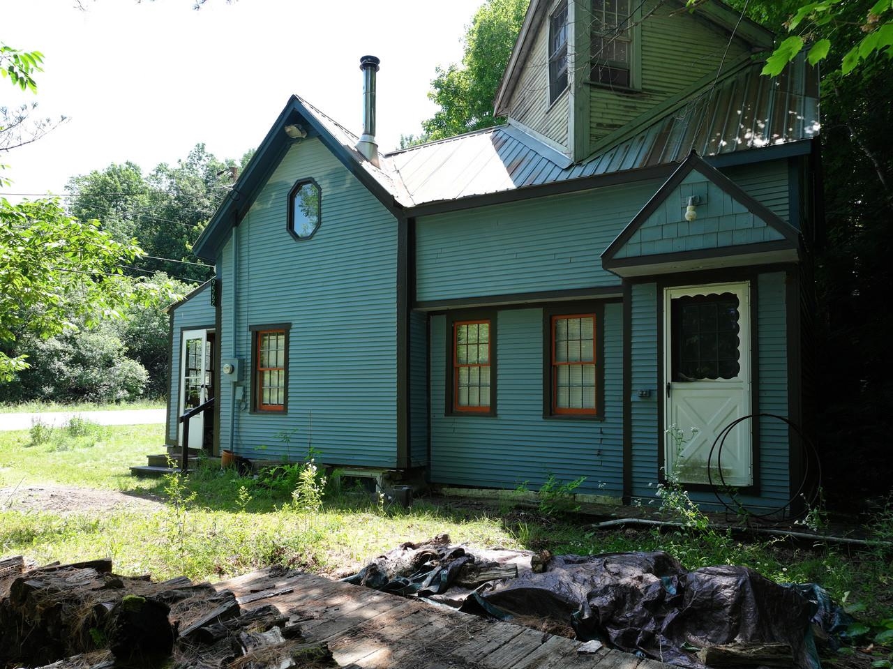 9562 Main Road Huntington, VT 05462 - Photo 1 of 25